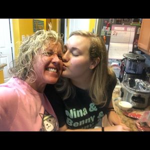 Meet your Posher, Andrea